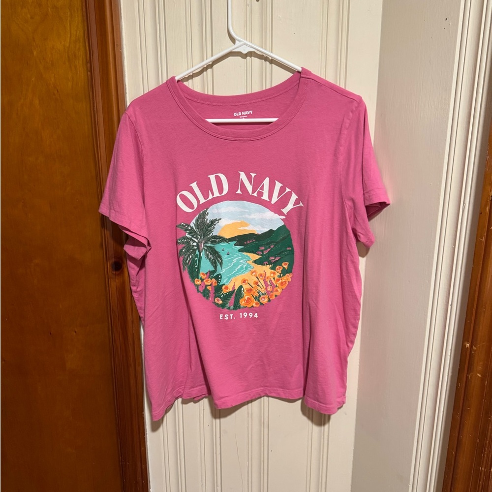 Old Navy Pink Graphic Tee - Short Sleeve